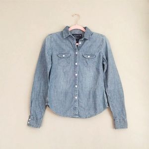 American Eagle Outfitters Chambray Button Down Long Sleeve Top